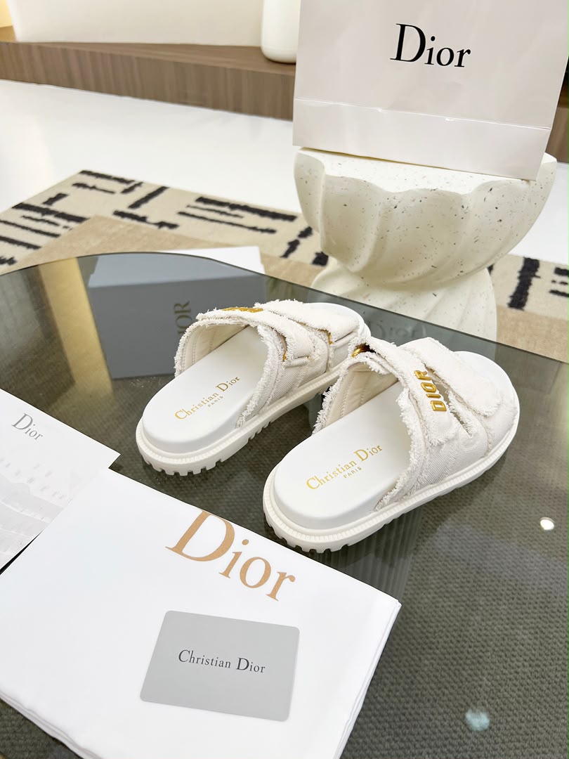 Frayed Strap Platform Slides
