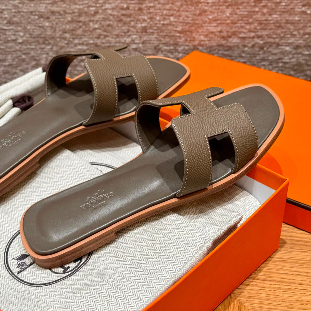 Mocha Signature Slide Sandals