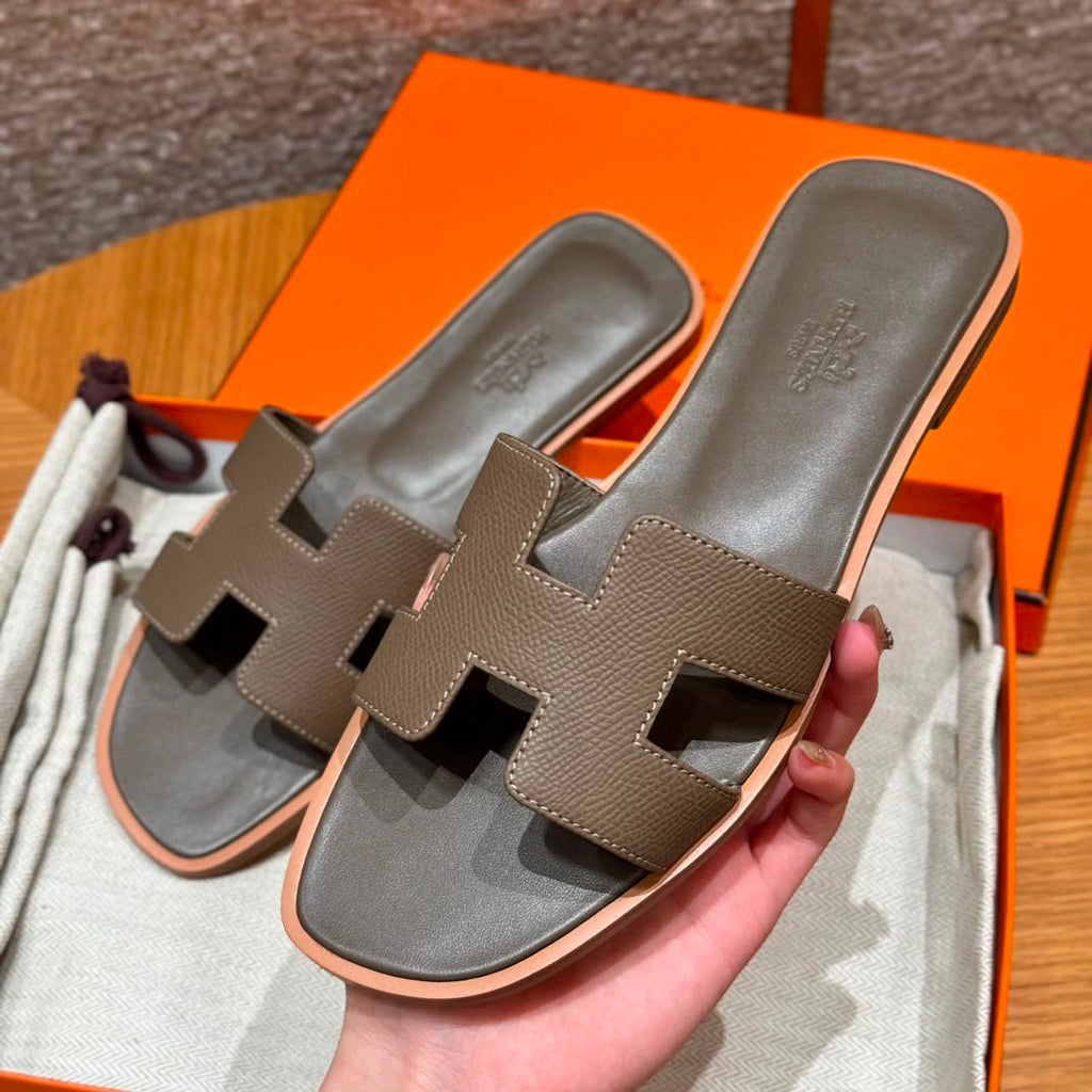 Mocha Signature Slide Sandals