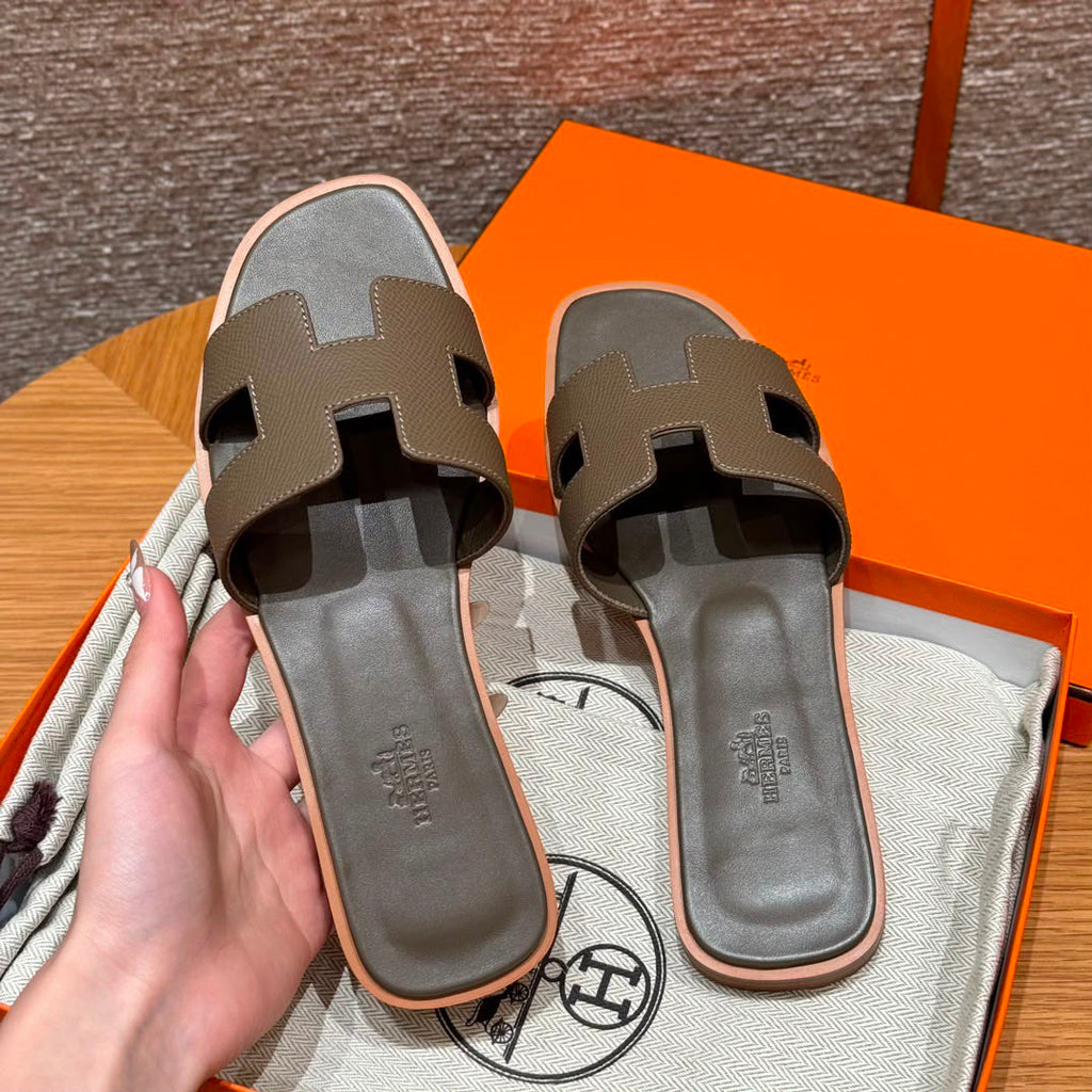Mocha Signature Slide Sandals