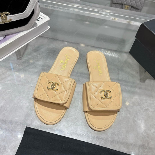 Quilted Slip-On Flat Sandals