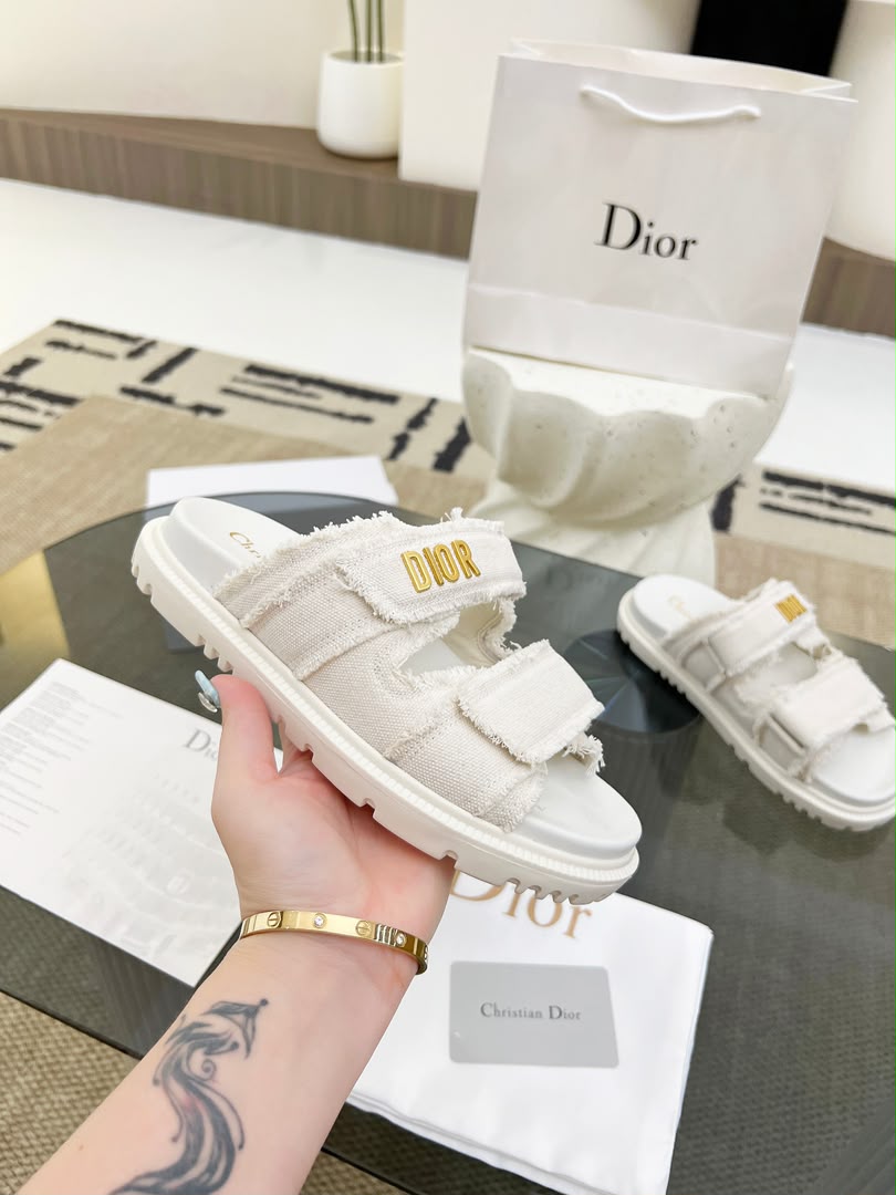 Frayed Strap Platform Slides
