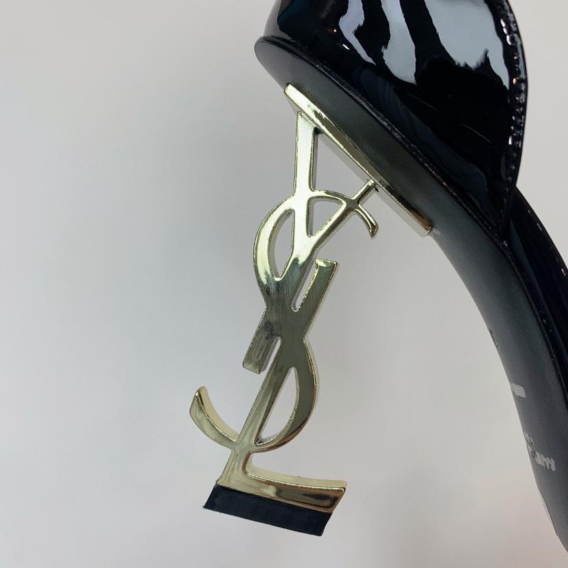 Sculpted Heel Ankle Strap Sandals