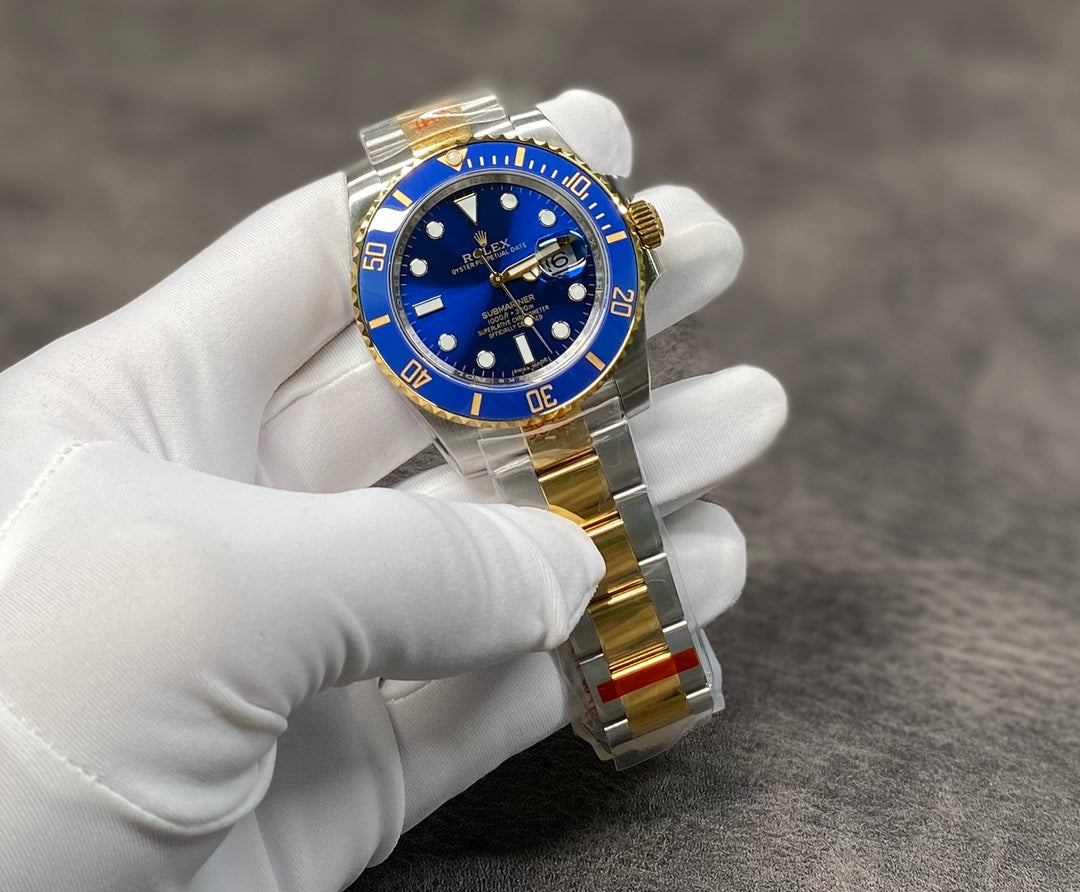 Blue Gold Dial Automatic Diver Watch 40 mm