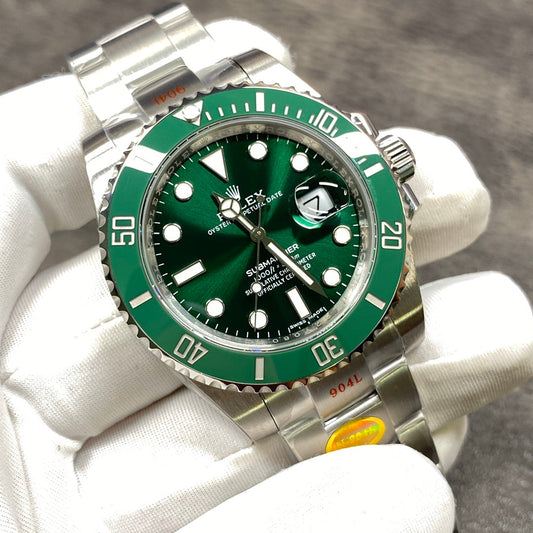 Green Dial Automatic Diver Watch 40 mm