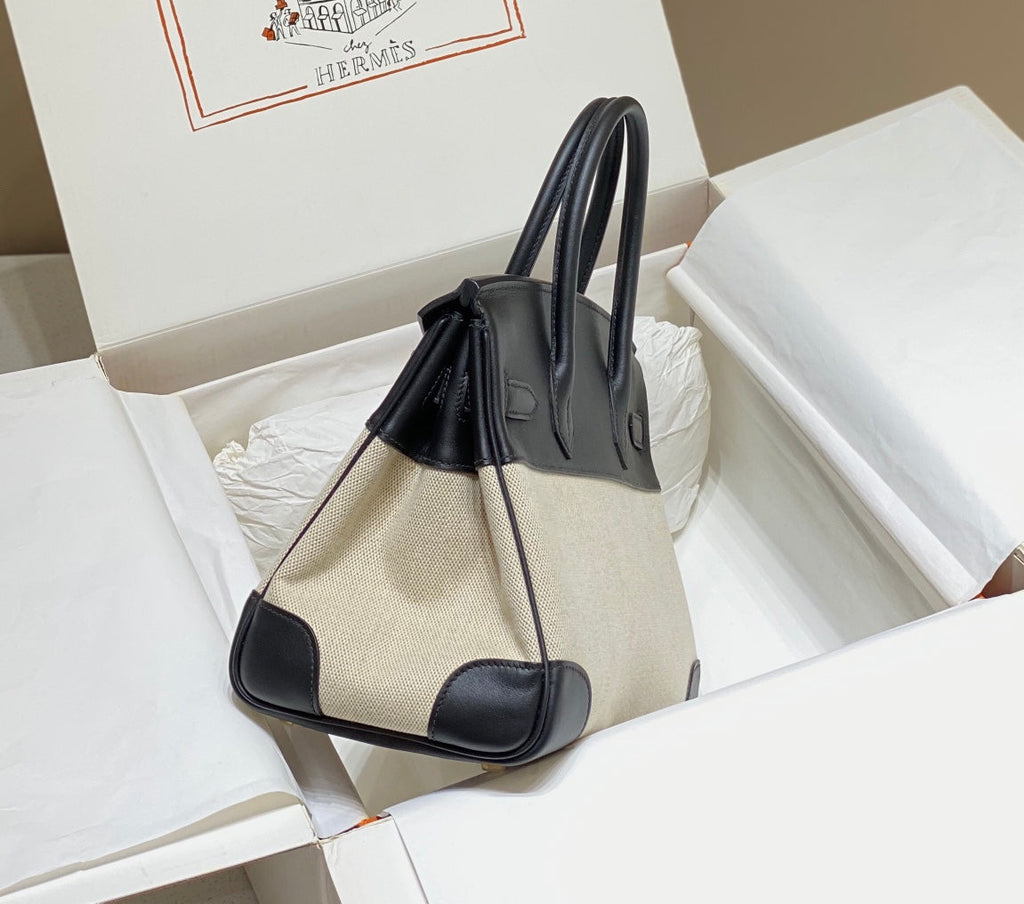 30 Swift Leather Canvas Black